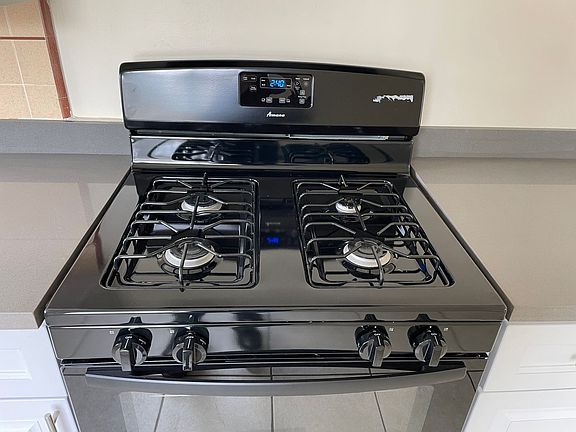 4th image of 522 W Glenoaks Blvd APT 1