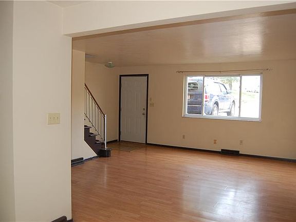 4th image of 2803 Sunset Blvd