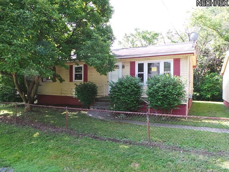 1st image of 72 Goodrich Ave