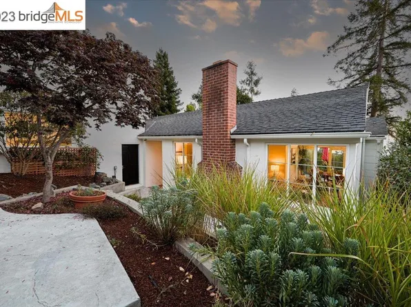 5978 Zinn Dr, Oakland, CA 94611