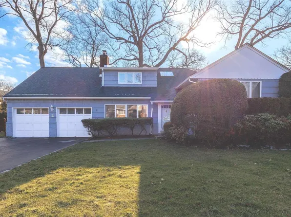 2 Berkshire Road, Rockville Centre, NY 11570