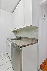 Rented by Plaza Real Estate Group