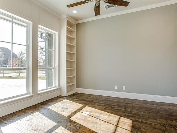 4th image of 321 Boonesville Bnd