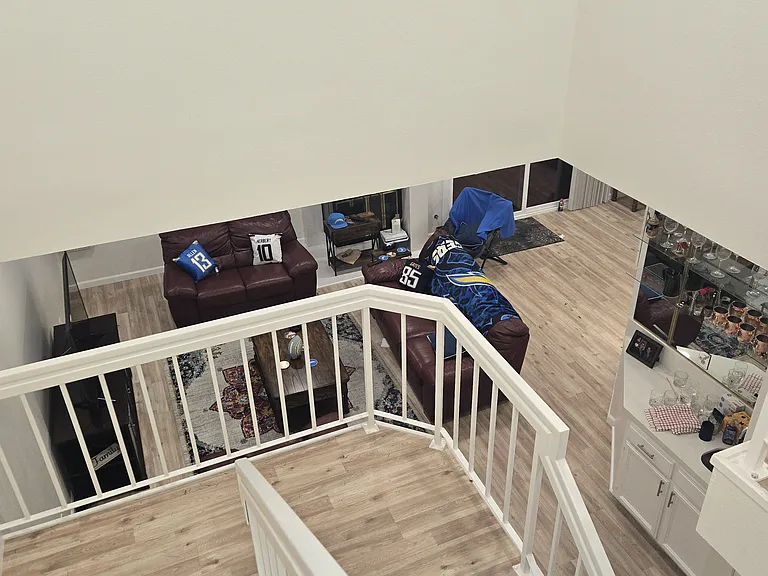22195 Summit Hill Dr — Photo 4