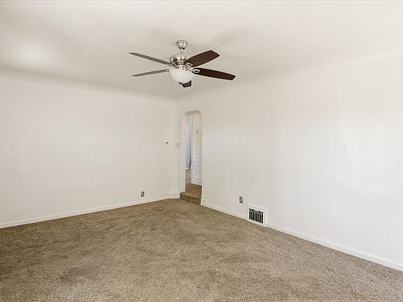 5th image of 2950 S Van Buren Ave E