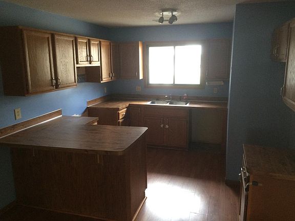 3rd image of 92 96th Ln NE #92