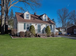 158 Hawkins Ave, Parsippany, NJ 07054
