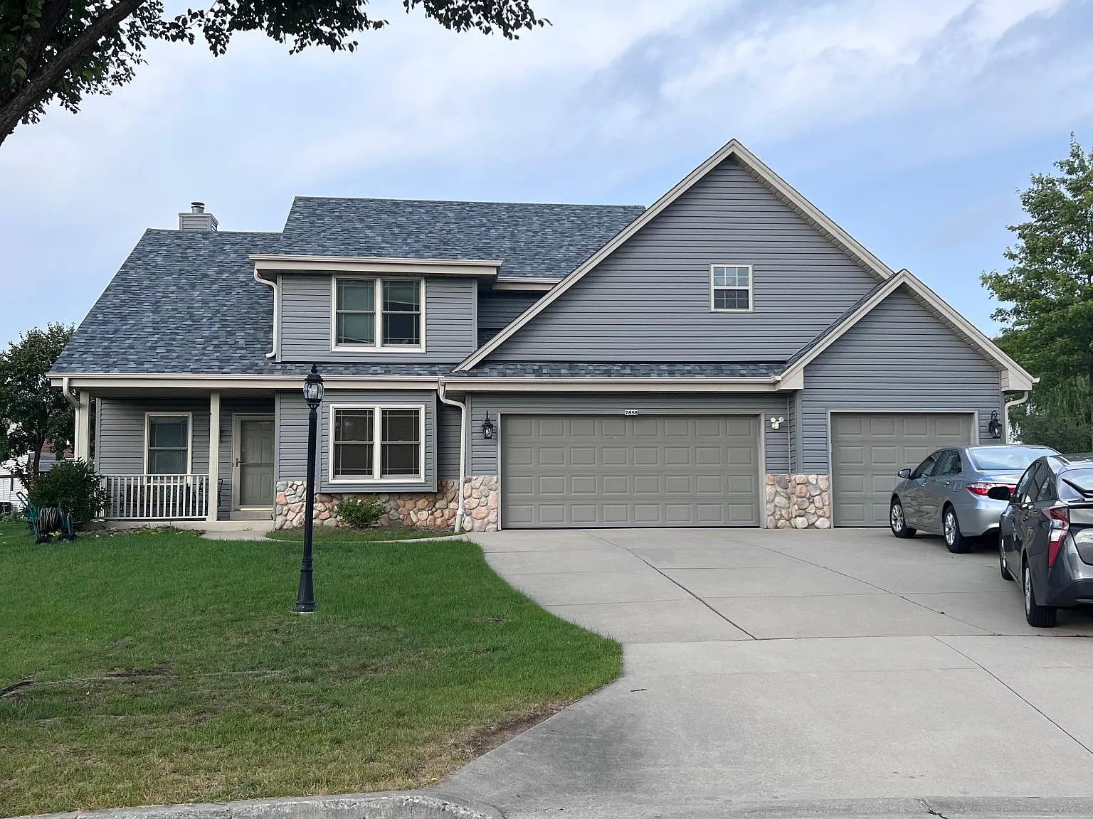 7856 S Victory Creek Ct — Photo 2