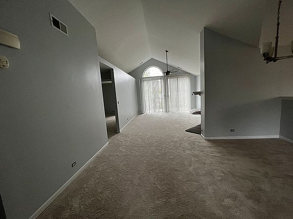3rd image of 406 Cromwell Cir Unit 3
