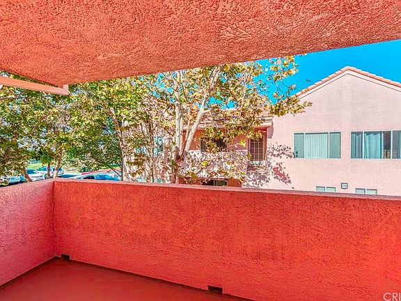 4th image of 24465 Valle Del Oro Unit 202
