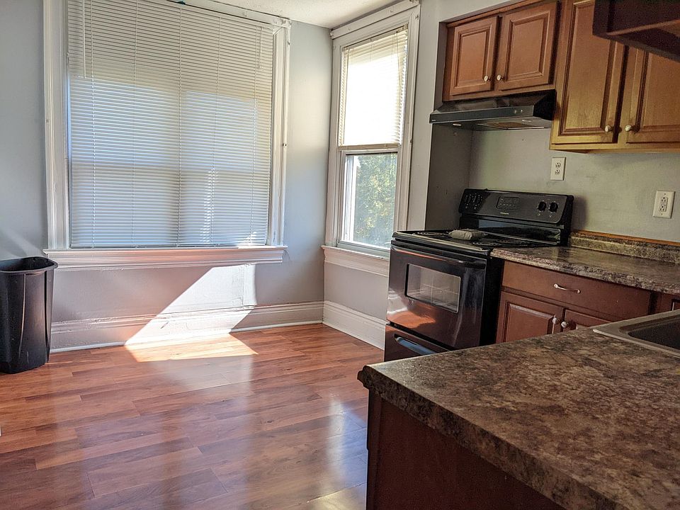 Kitchen - lots of natural light.
