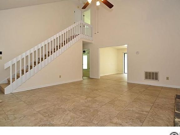 3rd image of 6906 Long Needles Dr