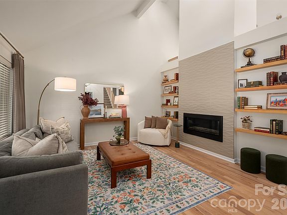4th image of 7917 Serendipity Ln