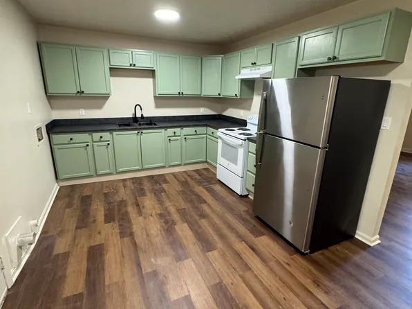 132 Ashmore Dr, Athens, GA 30601