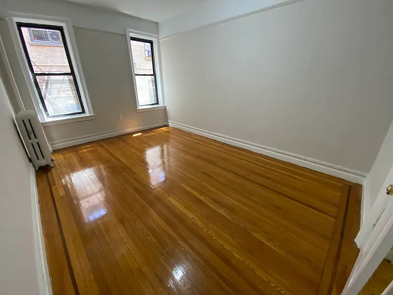 147-03 Northern Blvd #3D — Photo 4