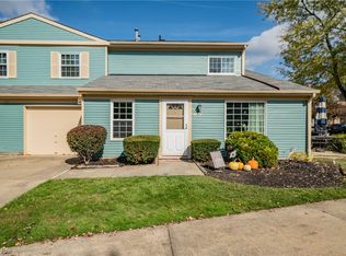 7340 Forsythia Ln #104, Northfield, OH 44067
