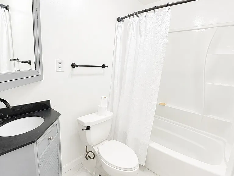 65 Somerset Ter — Photo 10