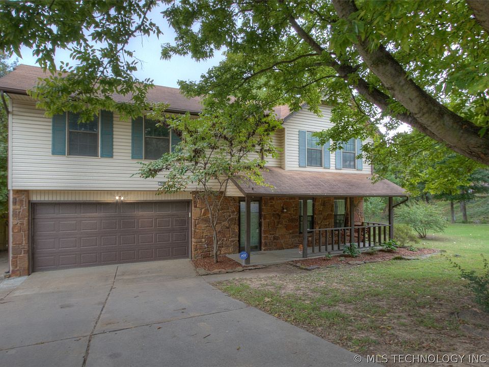 1st image of 3440 S Rolling Oaks Dr