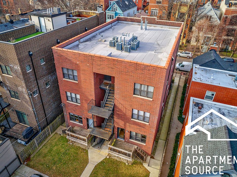 2nd image of 3221 N Kenmore Ave #3