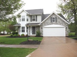 6622 Nantucket Ln, Middleburg Heights, OH