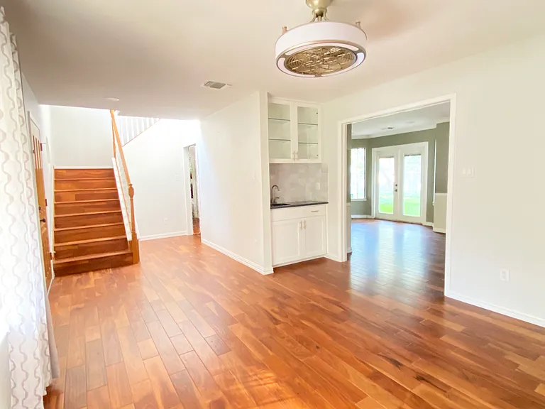10905 Wintergreen Hl — Photo 4