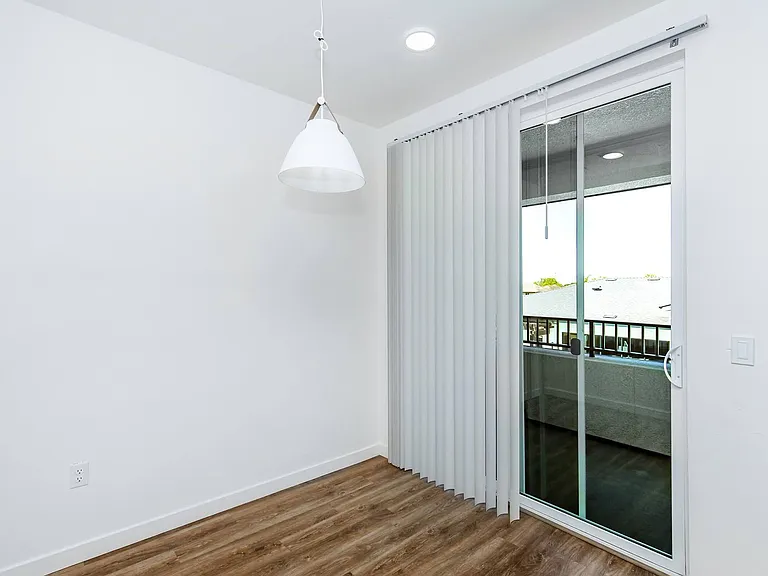 Mossdale Landing - Brand New Apartment Homes — Photo 17
