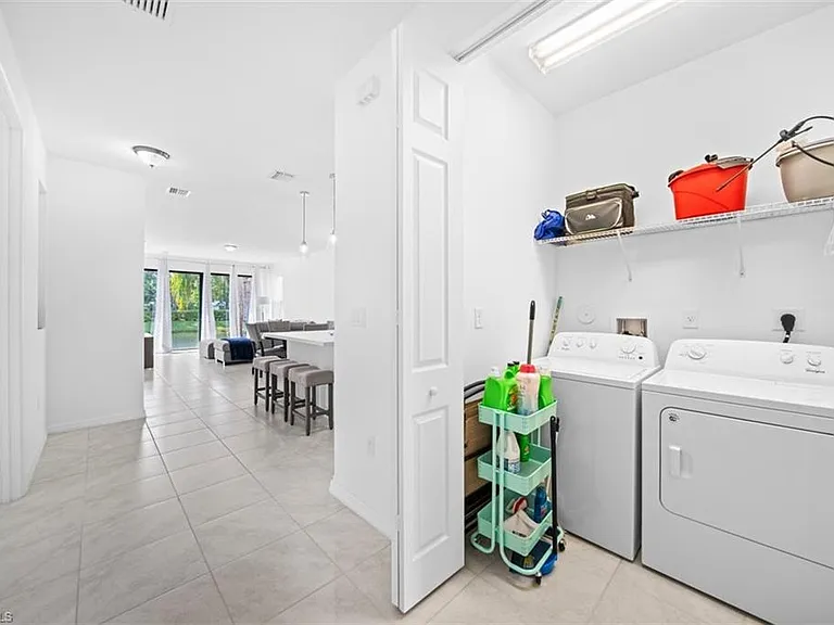 5535 Useppa Dr — Photo 8