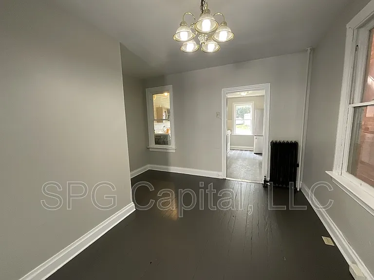 324 N Franklin St #1/2 — Photo 3