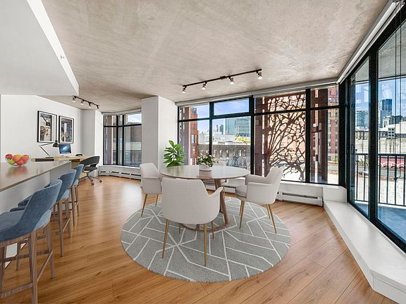 3rd image of 128 W Cordova St #810