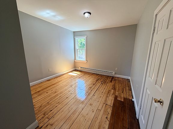 3rd image of 393-399 Main St #206