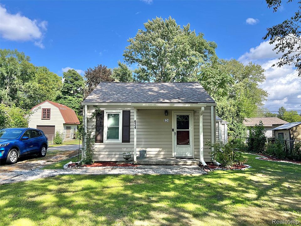1st image of 624 N Parent St