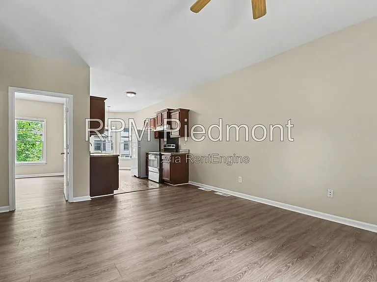 740 Prince Pl NW — Photo 8
