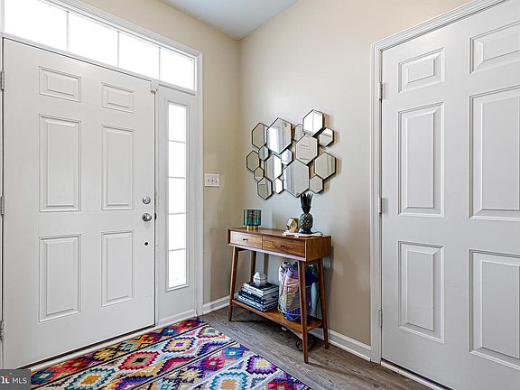 5th image of 1559 E Matisse Dr