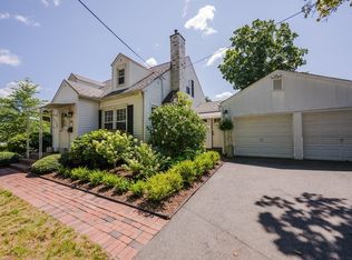 55 Beaufort Cir, Springfield, MA 01104