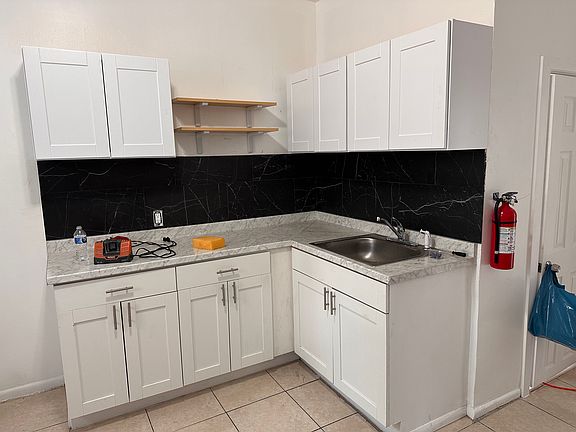 2nd image of 41 Wayne Ave APT 1