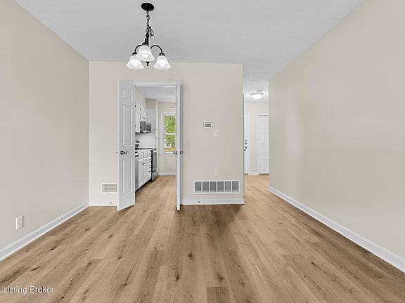 3rd image of 10412 Christina Ct