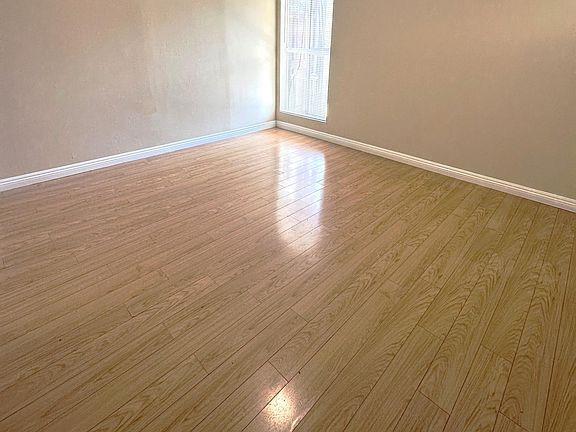 2nd image of 504 Hill Dr APT B