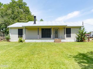 1003 Broussard St, Parks, LA 70582