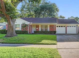 7134 Walkway St, Houston, TX 77036