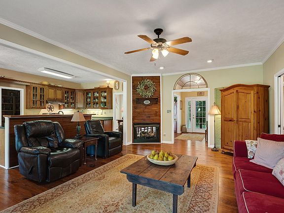 14th image of this home