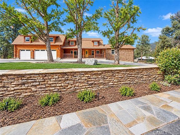 4th image of 1128 Snowbird Dr