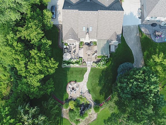4th image of 5696 Willow Grove Dr
