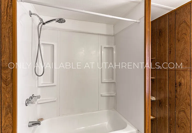 440 W Main St #3 — Photo 14