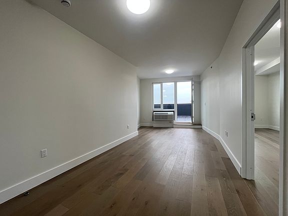 5th image of 48 Somers St #205