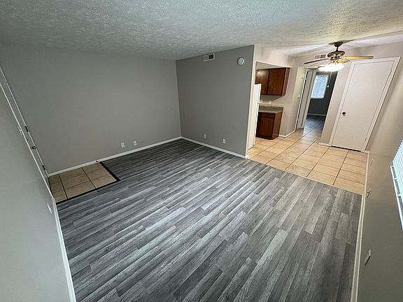 5th image of 2015 J St APT 6