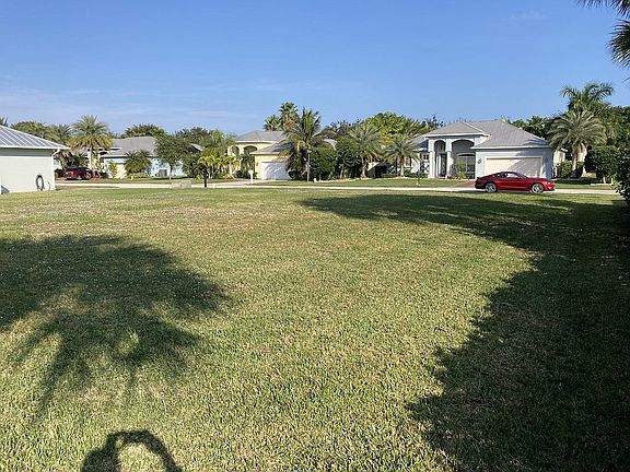 3rd image of 6405 Tropical Way