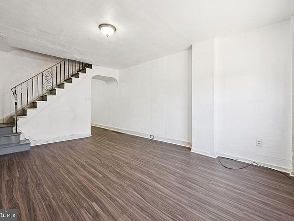 4th image of 14 Bellevue Ter