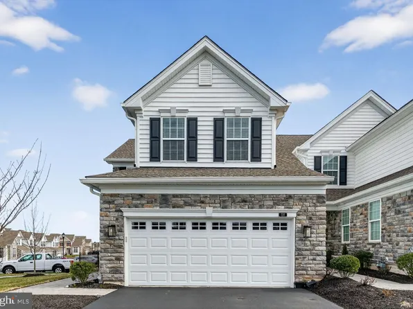 727 Friendship Hill Dr, Collegeville, PA 19426