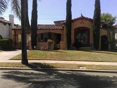 8011 S Mariposa Ave, Los Angeles, CA, 90044