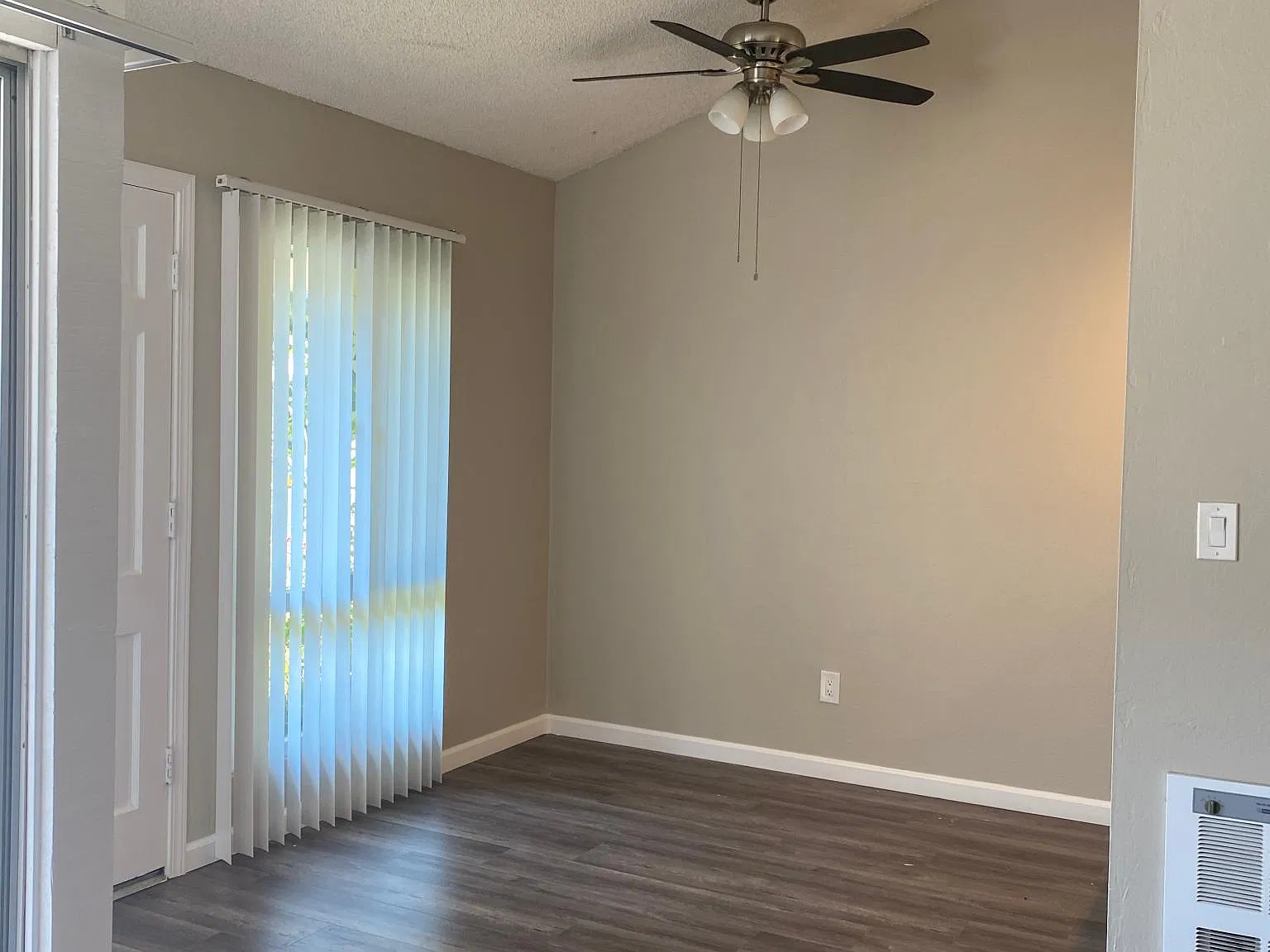 1 bed, 800 sqft, $2,850 — Photo 3